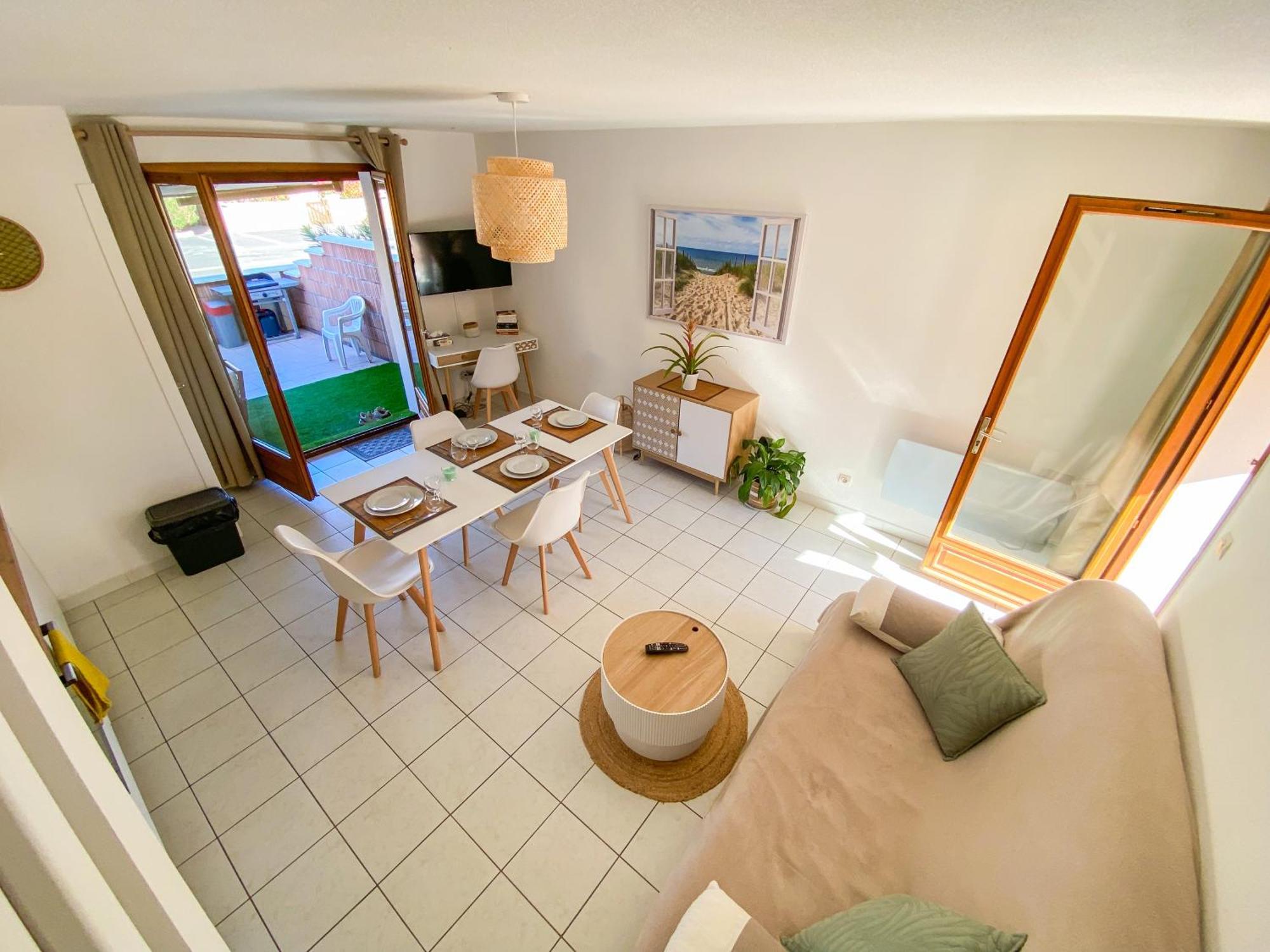 Maison "Douceurs D'Ete " Maison De Vacances Bord De Mer A Vias Plage - 600M De La Plage Et Du Canal Du Midi - Piscine Residentielle, Wifi Fibre, Activites Et Loisirs Exteriör bild